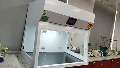 蝶萊桌面式無管道通風(fēng)柜交付中鐵某公司使用